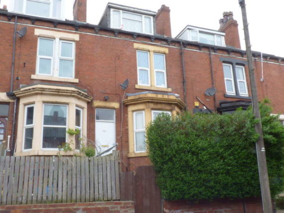 4 bedroom Terraced f...